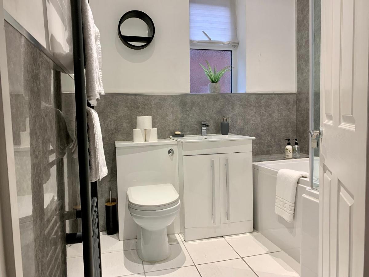 Stamer House By Yourstays, Stylish Quirky House, With 4 Double Bedrooms, Book Now! Stoke-on-Trent Exterior photo