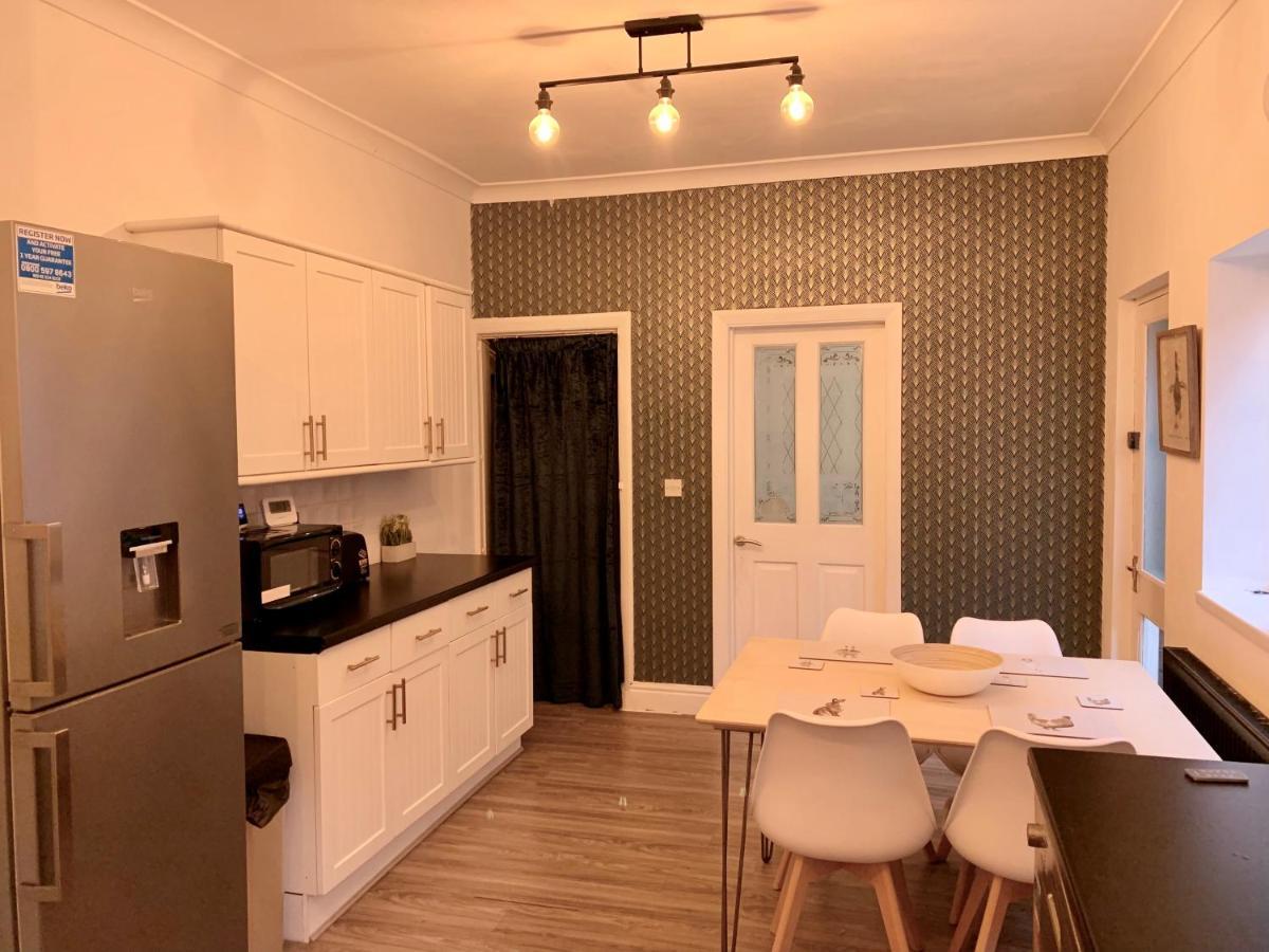 Stamer House By Yourstays, Stylish Quirky House, With 4 Double Bedrooms, Book Now! Stoke-on-Trent Exterior photo